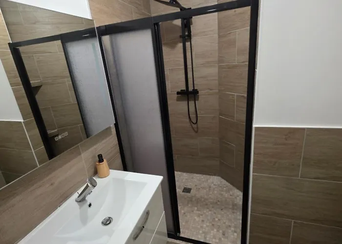 Comfort And Tranquility, Like At Angers Centre Appartement Saint-Barthelemy-d'Anjou